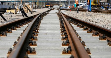 Pociąg do Szklarskiej Poręby nie pojechał. Bo zabrakło maszynisty