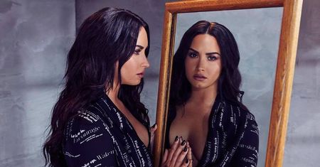 Demi Lovato po odwyku. Chodzi na randki i bierze udział w wyborach