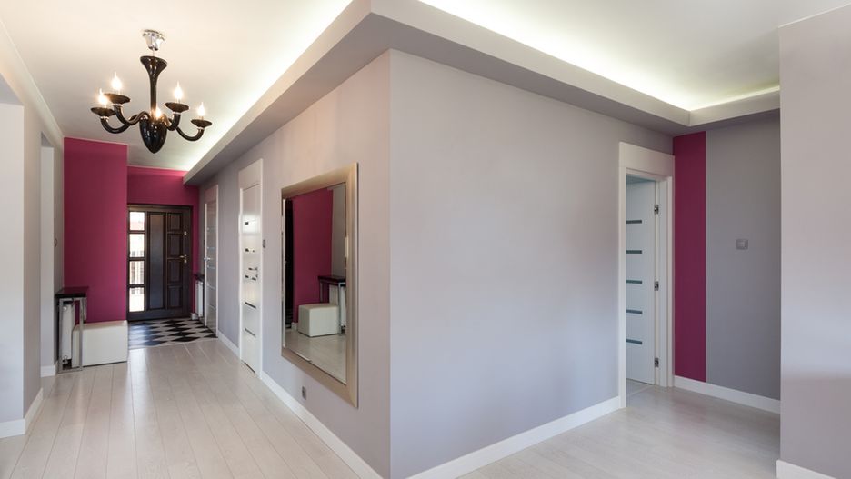 Jeśli płyty g-k są właściwie montowane, przy użyciu odpowiednich materiałów, tworzą idealnie gładką powierzchnię.