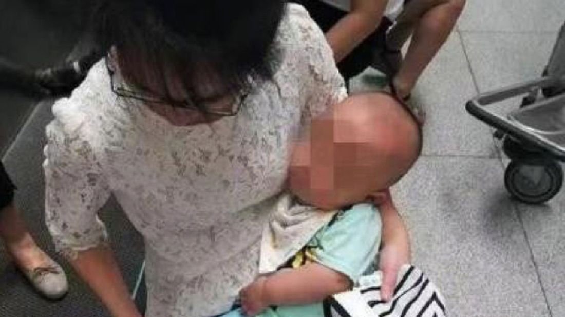 dzieci chiny ciąża poród