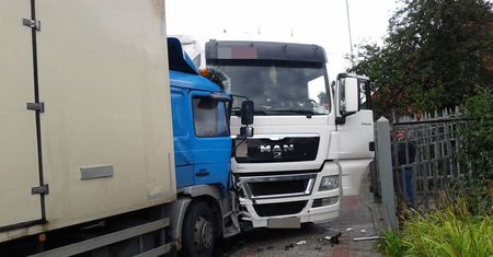 Wypadek 3 pojazdów w Ujściu