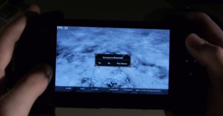 Ten dzielny człowiek gra w pecetowe Skyrim na... PS Vicie