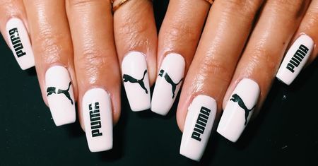 Nowy trend w manicure: logo na paznokciach