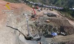 Hiszpania: Opóźnienia w wydobyciu 2,5-letniego Julena z głębokiego odwiertu. Popełniono błąd podczas wiercenia tunelu