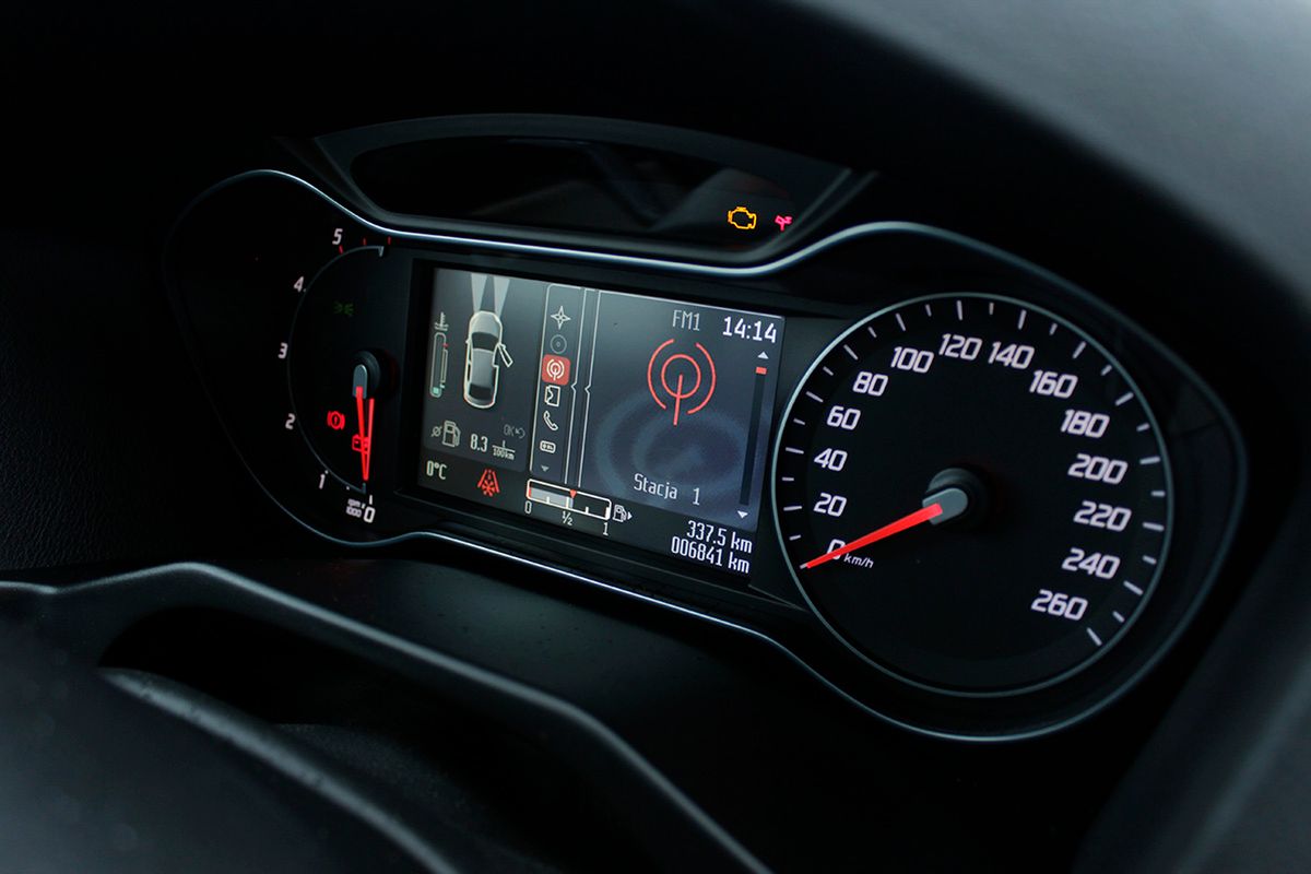 Tyle wydamy na wiosenny przegląd auta. Zobacz, jak zaoszczędzić