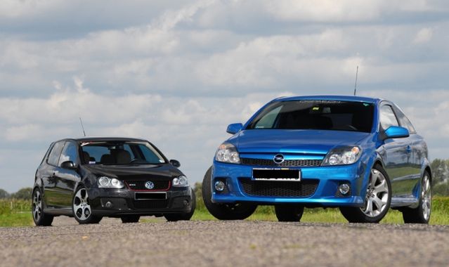 Opel Astra OPC kontra VW Golf GTI: Niewielkie zabawki dla dużych chłopców