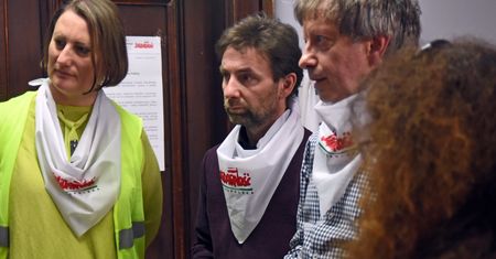 Krajowa "Solidarność" popiera nauczycieli okupujących kuratorium. "Dzieci nie powinny być zakładnikami"