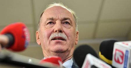 Strajk nauczycieli. Oświatowa "Solidarność" dogada się z rządem