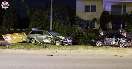 Lubelskie. Auto BMW jak taran. Oniemieli, gdy ujrzeli kierowcę
