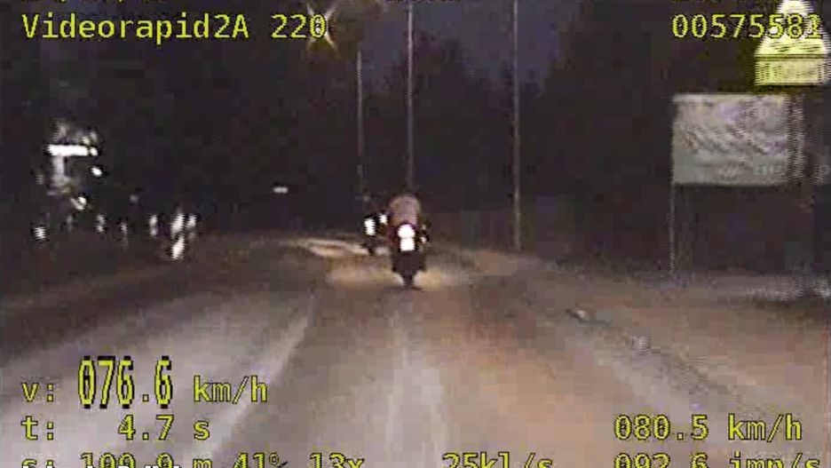 Policja poszukuje drugiego motocyklisty