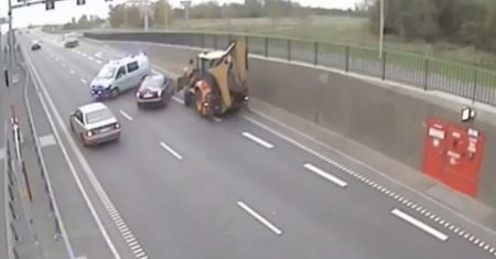 Sześciu rannych policjantów i rozbity samochód. Kierowca za wszelką cenę próbował uciec