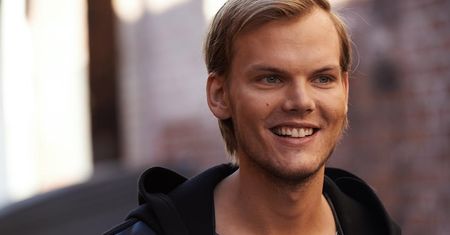 Nowy teledysk do piosenki Aviciiego z pośmiertnego albumu. Pokazuje ostatnie wakacje artysty