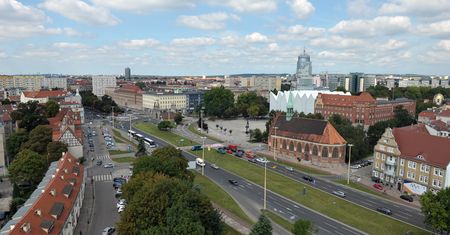 Szczecin: Bierut, Gomułka i Chruszczow pozbawieni honorowego obywatelstwa miasta