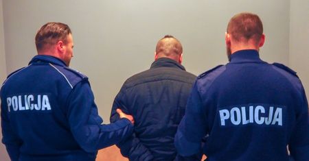 Łapał "stopa", wpadł na patrol. Poszukiwany z Sulęcina trafił za kratki