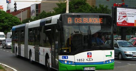 Kolejne miasto wprowadza darmowe przejazdy dla uczniów