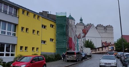 Samowola kolorystyczna na Starym Mieście w Szczecinie. Konserwator przekonuje, że nie wyraził zgody