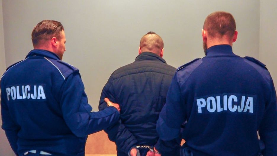 Sulęcin. Poszukiwany 32-latek łapał stopa. Traf chciał, że trafił na policyjny patrol.