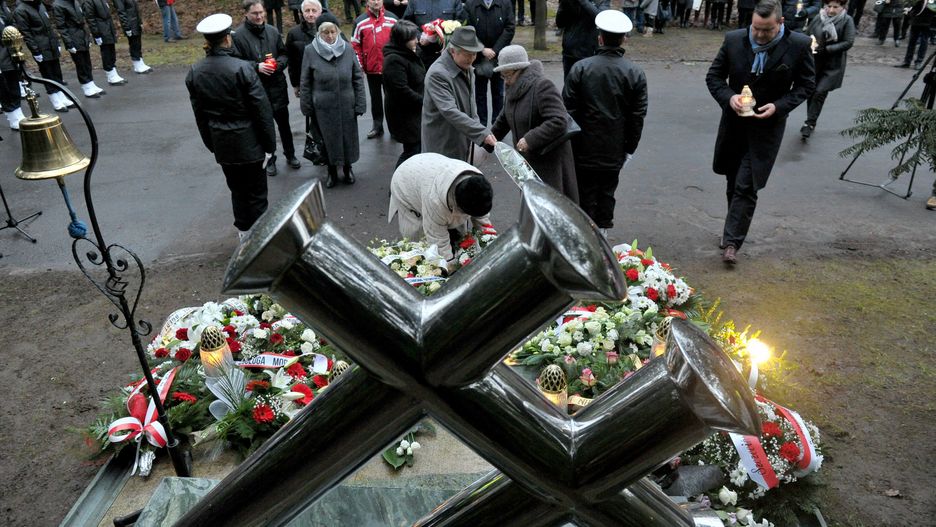 W Szczecinie już w piątek uczczono ofiary katastrofy "Jana Heweliusza"