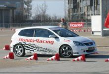 Atrakcje specjalne AMI– jazda dwustukonną Honda Civic Type-R