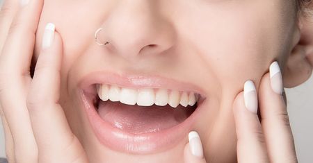 Kolczyk w nosie - co trzeba wiedzieć o piercingu nosa?