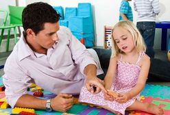 Mężczyźni w damskich zawodach. Czy nie czują się gorzej?