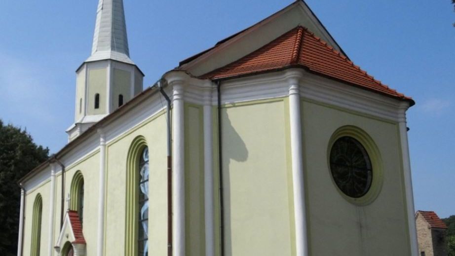 Policja bada sprawę zdewastowania kościoła