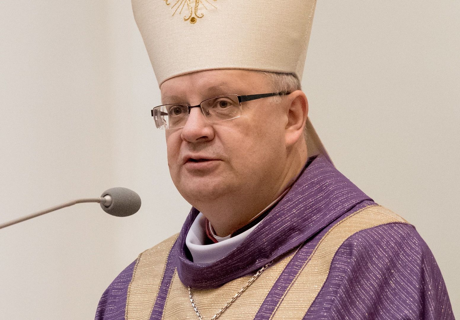 Biskup Andrzej Czaja przeprosił ofiarę pedofilii