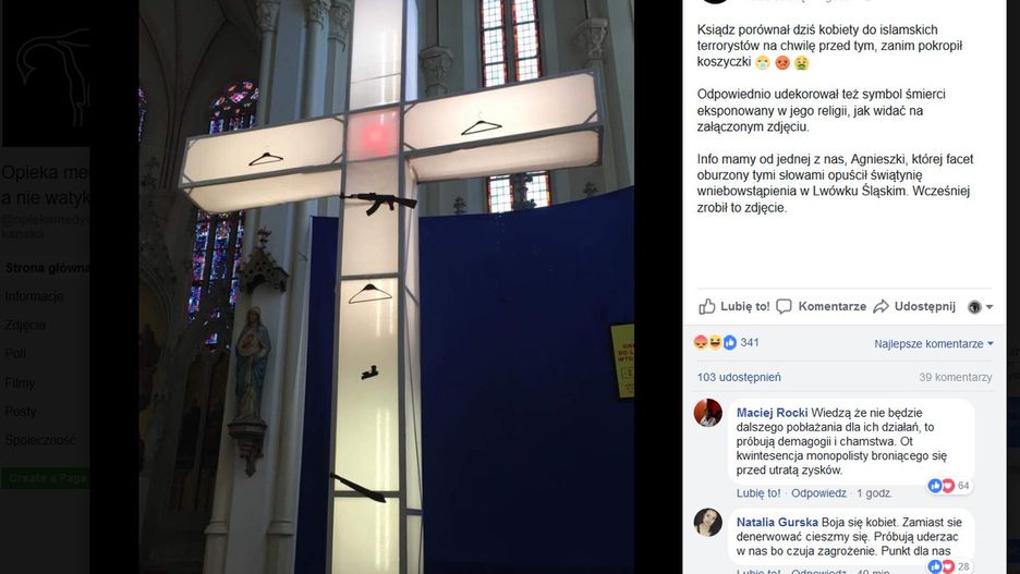 Krzyż przy ołtarzu w parafii Wniebowzięcia NMP w Lwówku Śląskim 