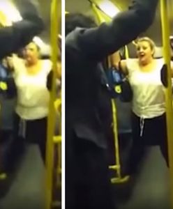 Bulwersujący atak w autobusie. Kobieta rzuciła się na czarnoskórego mężczyznę