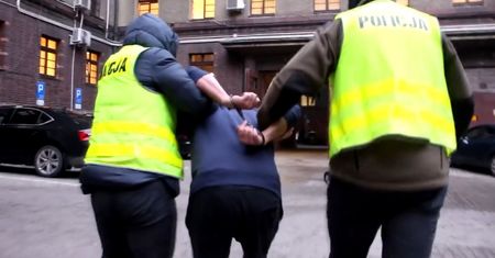 Mieszkaniec Wrocławia proponował seks 14-latce. Został zatrzymany