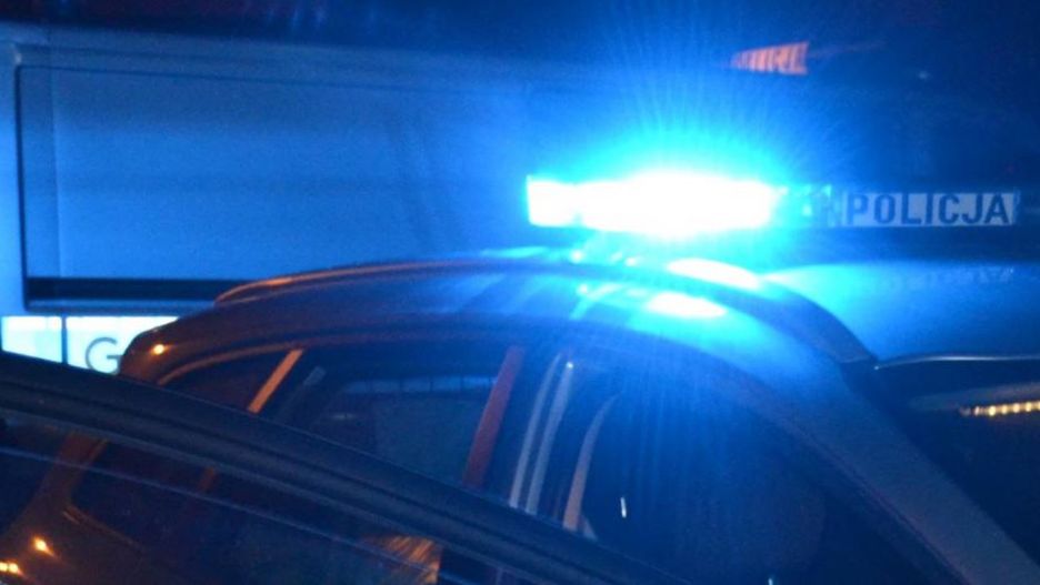 Kierowca nie zatrzymał się do policyjnej kontroli i zaczął uciekać