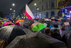 "Panie prezydencie proszę to zauważyć". Internauci poruszeni jego obecnością na manifestacji