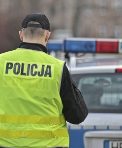 Pijany wjechał bmw na cmentarz we Wrocławiu. Zniszczone nagrobki