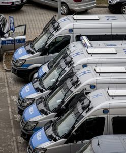 Policjanci kryminalni w Radomiu otrzymali nie lada zadanie. Pilnują banerów PiS