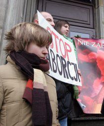 Pikieta w obronie autora wystawy antyaborcyjnej