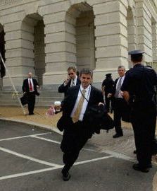 Ewakuacja na Kapitolu po fałszywym alarmie