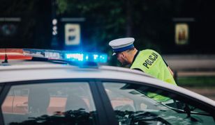 Warszawa. Wypadek radiowozu i rowerzystki. Kobieta trafiła do szpitala