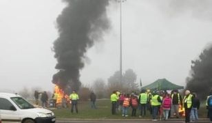 Paraliż komunikacyjny we Francji. Płonące barykady uwięziły polskich kierowców