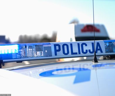 Karambol pod Kielcami. Zderzyły się dwie osobówki i dwa samochody ciężarowe