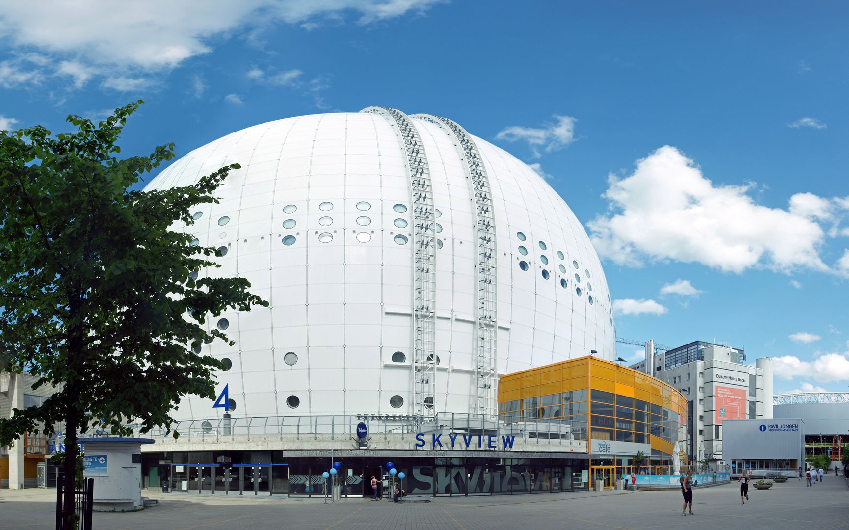 Globen to hala widowiskowa w Szkokholmie, która w modelu układu słonecznego pełni funkcję Słońca