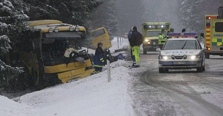 6 osób zginęło w kolizji autobusów w Szwecji