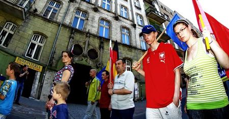 Ulicami Katowic przeszedł marsz w obronie wykluczonych