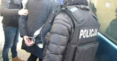 Gdańsk. Zatrzymano urzędniczkę. Pijana zniszczyła dwa samochody