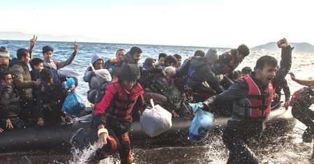 Coraz więcej migrantów z Turcji. Przepełnione obozy na greckich wyspach