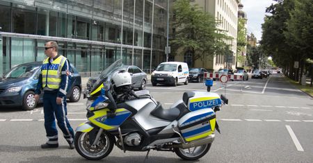 8-letni Niemiec "królem" autostrady. Pędził samochodem 140 km/h