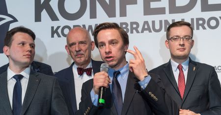 Konfederacja: PiS lobbowało za fundacją Otwarty Dialog