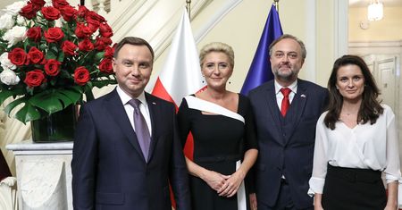 Agata Duda w Nowym Jorku. W takiej sukience jeszcze jej nie widzieliśmy