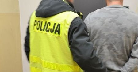 Dramatyczny pościg za motocyklistą z siekierą. Był pod wpływem narkotyków