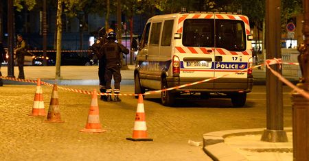 Imigranci pobili mężczyznę, bo nie dał im papierosa. Zmarł