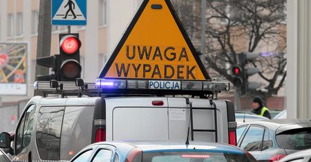 Szczecin: Wypadek z udziałem wojskowej ciężarówki. Są ranni